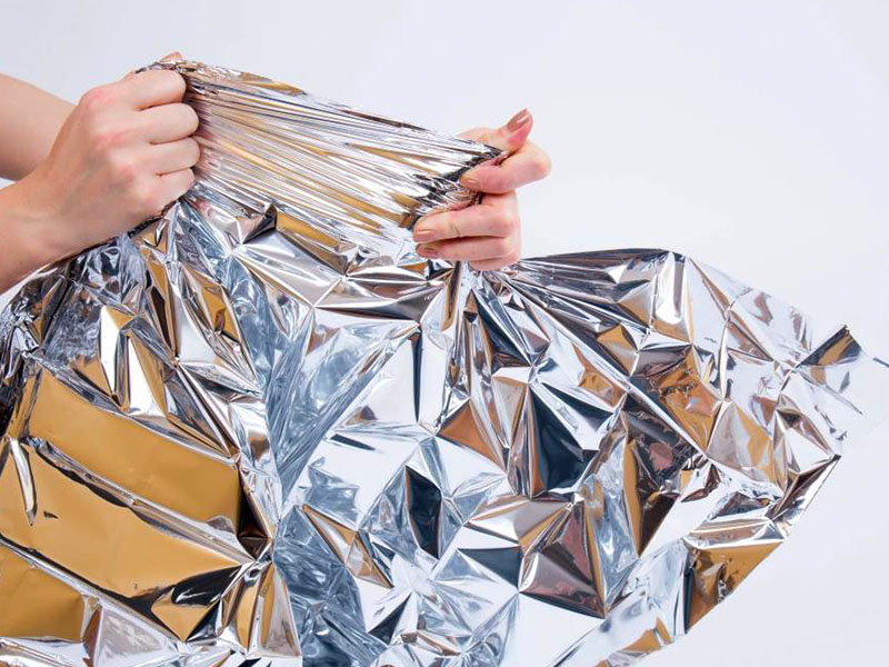 First Aid Emergency Thermal Survival Space Mylar Blanket 